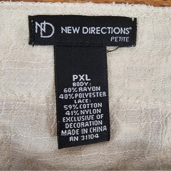 New Directions Cream Lace Blouse - Picture 6 of 7